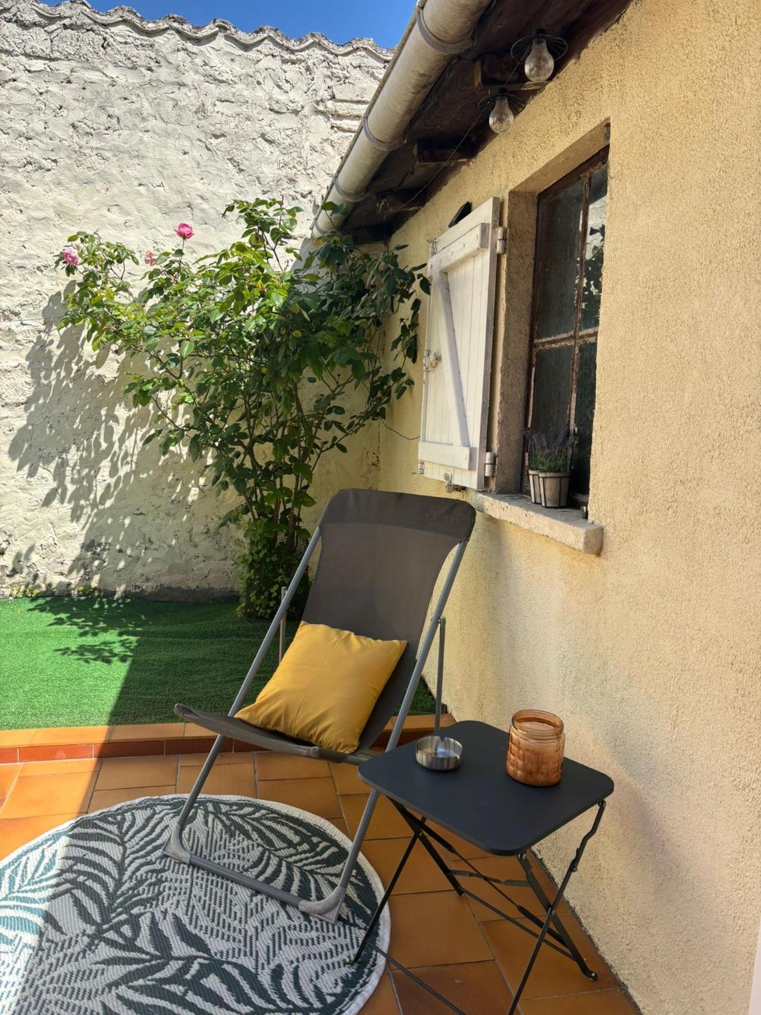 Charmante Maison Avec Cour Privative Cognac Exteriör bild